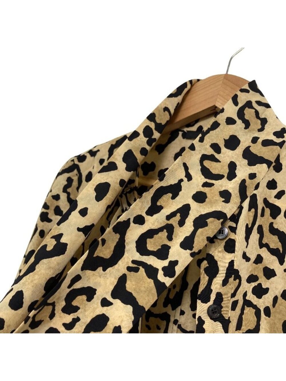 Gucci Leopard Print Bowtie Long Sleeve Silk Blouse 40 Beige Black - Picture 4 of 13
